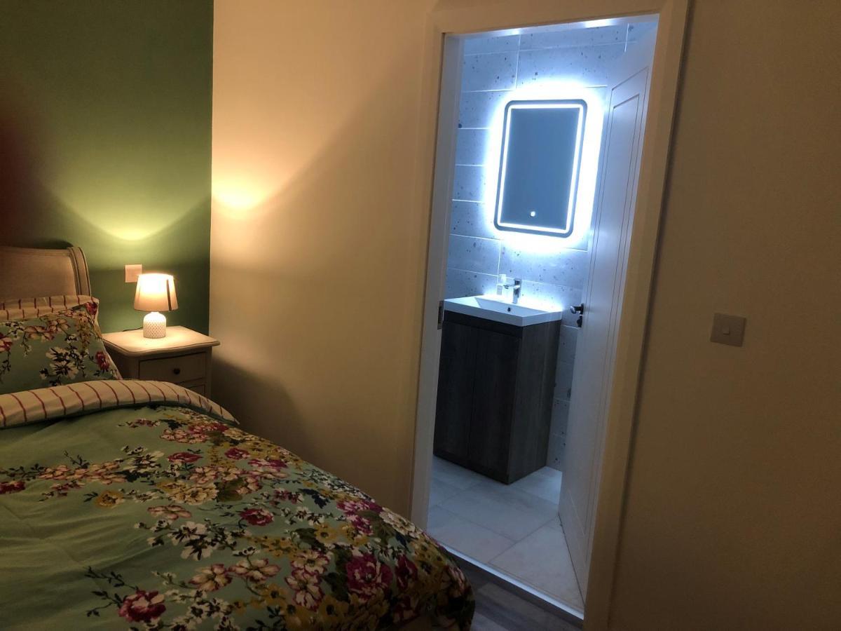 Kearney'S Cottage B&B Killenard Esterno foto